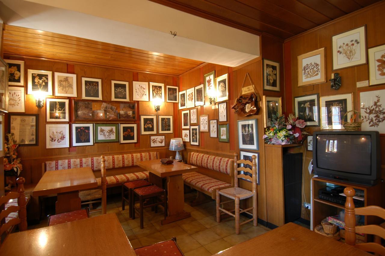 Albergo Sichi กูติญาโน ภายนอก รูปภาพ