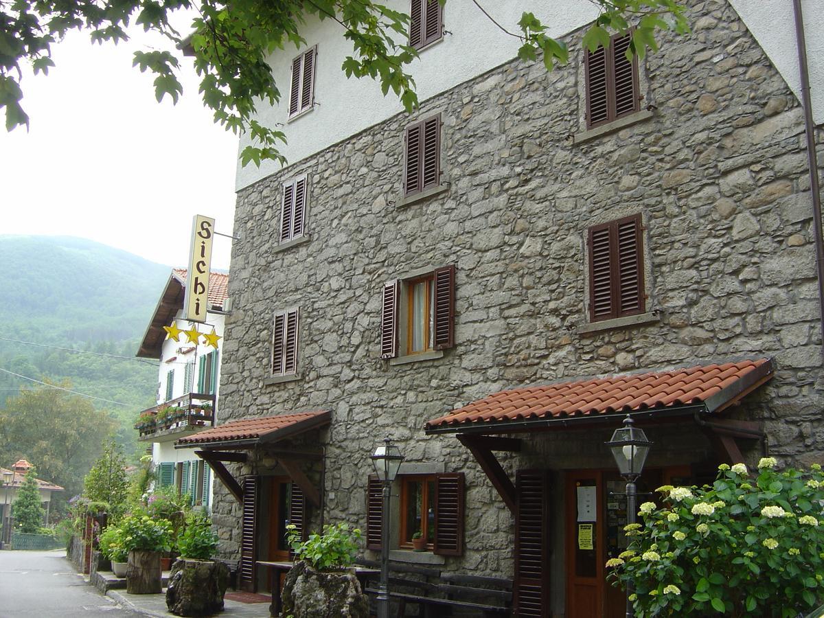 Albergo Sichi กูติญาโน ภายนอก รูปภาพ